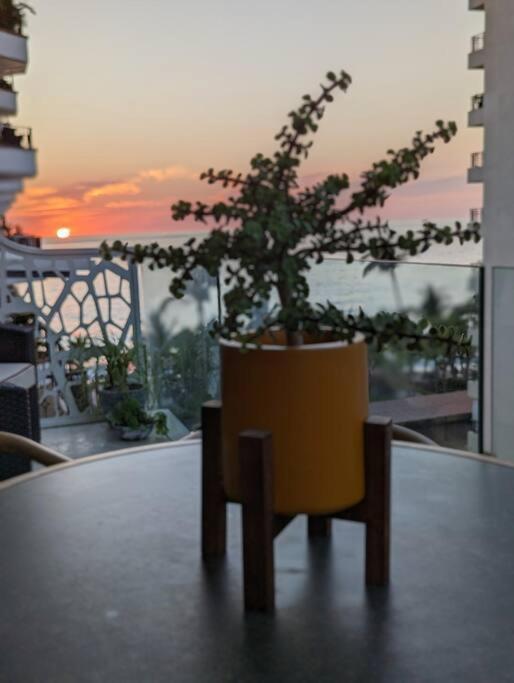פוארטו ואלארטה Ocean View Penthouse In P.V. Romantic Zone מראה חיצוני תמונה